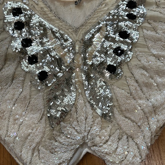 Vintage 100% Silk Sequin Butterfly Top- RARE - Picture 4 of 8